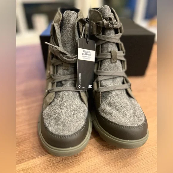 New w/box Sorel Waterproof boots Women’s size 8 - Picture 3 of 7